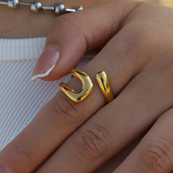 Reriti Intertwining Ring - Gold